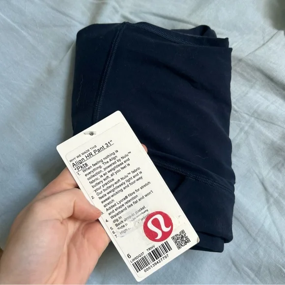 Lululemon Navy Blue Align Leggings 31” NWT - Picture 6 of 6